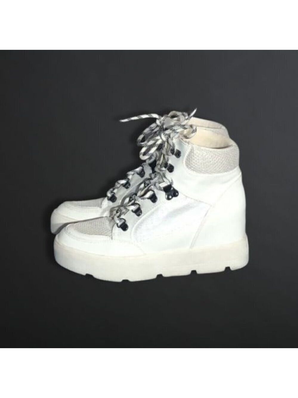 Madden Girl Cream Vegan Leather Lace Up Boots 7.5